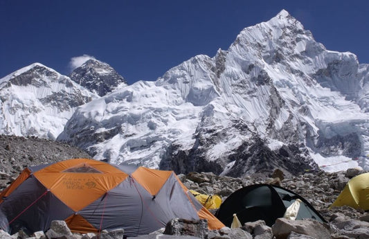 Il Campo Base dell’Everest: Dove si trova e Curiosità