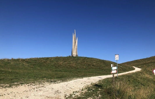 In bicicletta sul Monte Corno: Avventura in Altopiano
