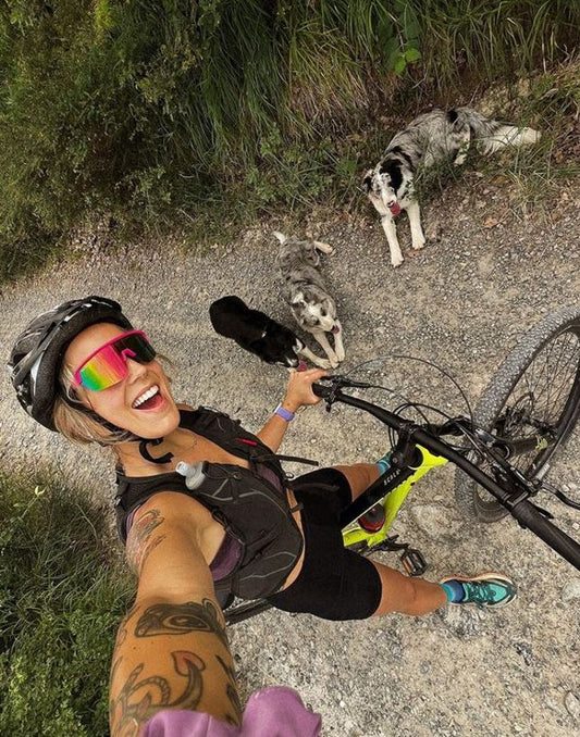 Uscite in Mountain Bike con il Cane: Consigli e Curiosità