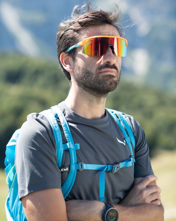 Occhiale da uomo per trail running lente specchiata rossa arancio fluo modello ROUBAIX