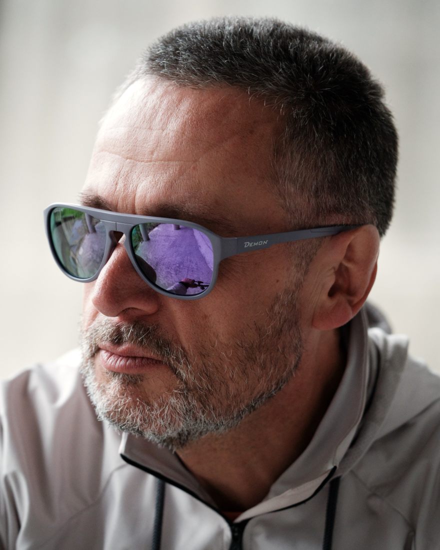 Occhiale moda uomo lavanda opaco viola lente specchiata modello AVIO