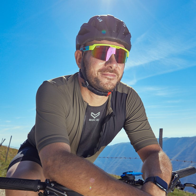 occhiale per ebike a mascherina lente specchiata rossa colore giallo fluo