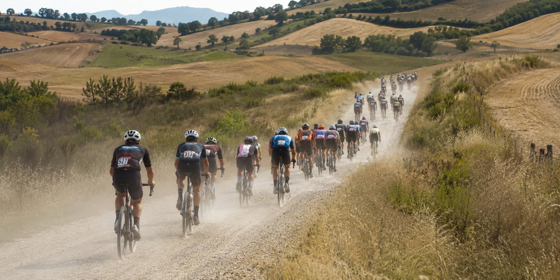 Gare Gravel in Gruppo: Regole Non Scritte per Pedalare Sicuri