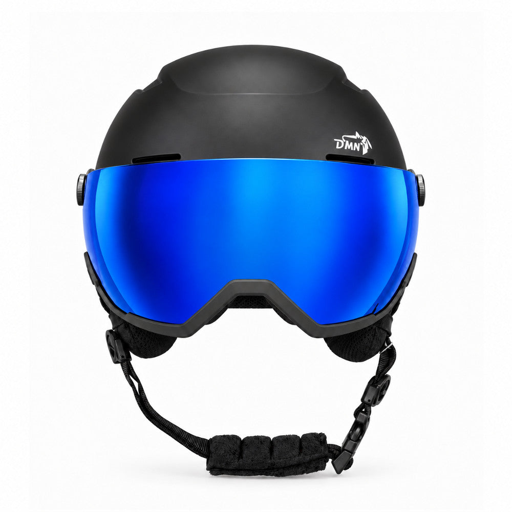 Casco da sci uomo e donna DMN NIVAL-V nero opaco con ampia visiera blu specchiata REVO Mirror Blue S2 VLT 28%, adatto anche a chi indossa occhiali da vista.