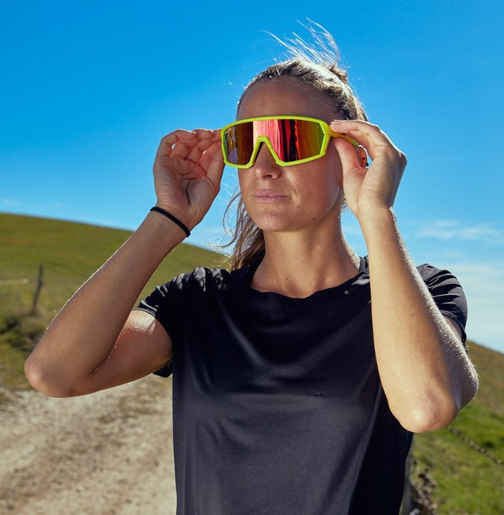 Occhiale a mascherina da donna specchiato per running e trail giallo fluo