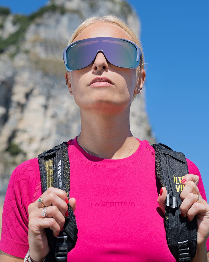 Occhiale da donna da montagna per escursionismo e trekking a mascherina lente specchiata modello STUBAIER PLUS