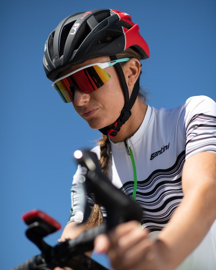 Occhiale da donna per ciclismo a mascherina lente specchiata colore bianco azzurro