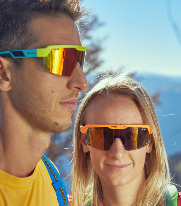 occhiale da donna per escursionismo a mascherina lente fotocromatica specchiata modello speed vent