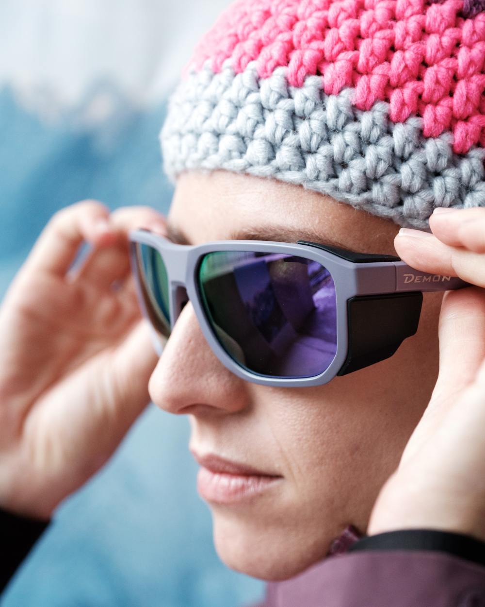 occhiale da donna per escursionismo con protezione laterale dalla luce lenti specchiate modello altavia