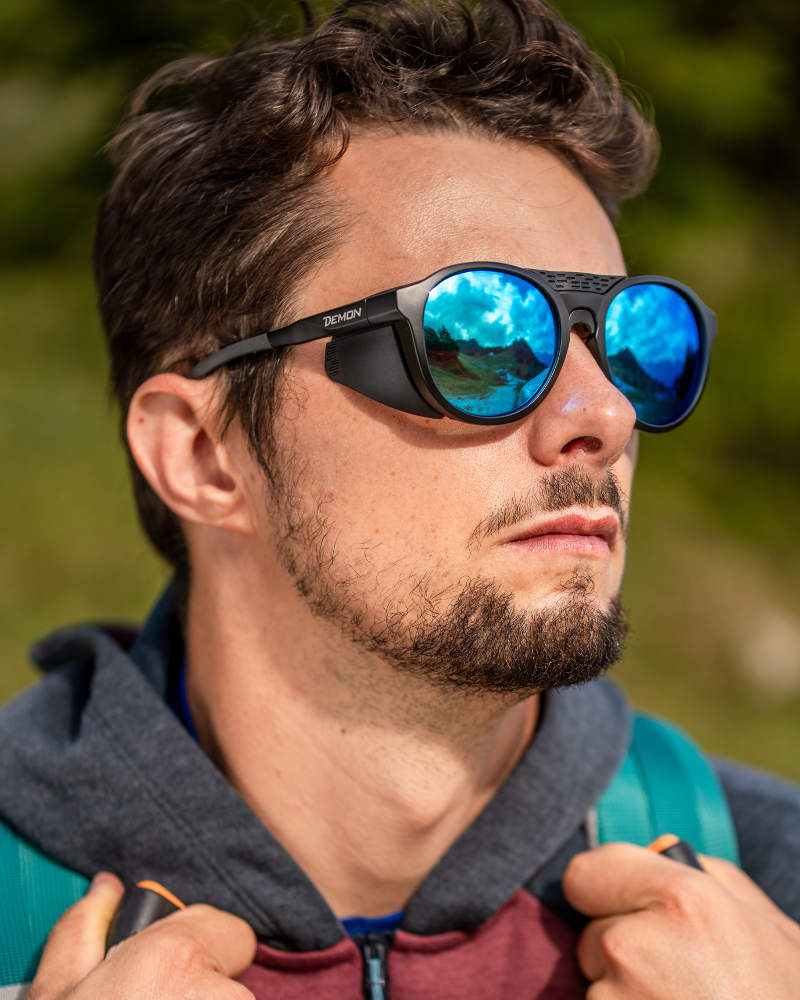 occhiale da montagna per escursionismo lenti polarizzate specchiate blu modello alaska