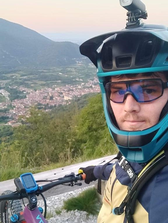 occhiale da MTB ed Enduro per casco integrale lente fotocormatica specchiata modello PERFORMANCE