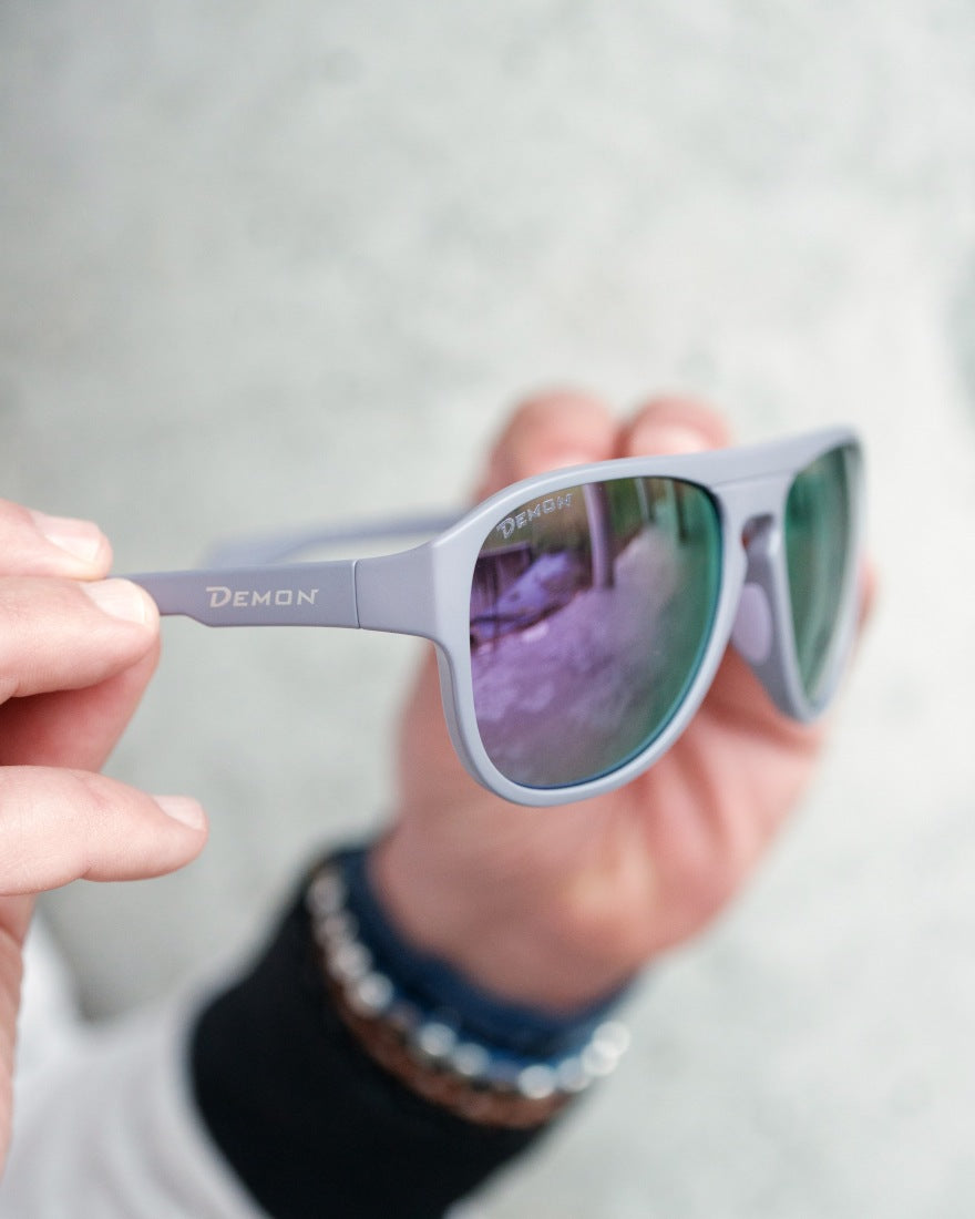 occhiale di moda lavanda opaco lente specchiata modello avio