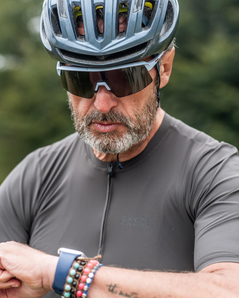 occhiale polarizzato a mascherina per ciclismo colore ghiaccio modello roubaix