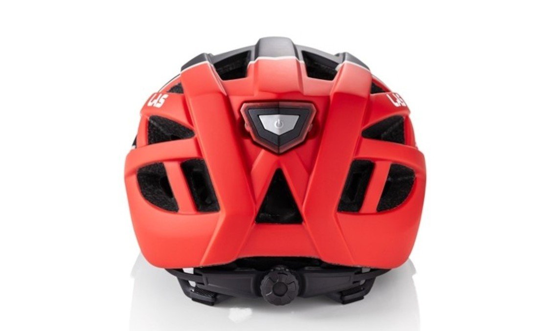 casco da ciclismo con lampada a led per visibilita e sicurezza