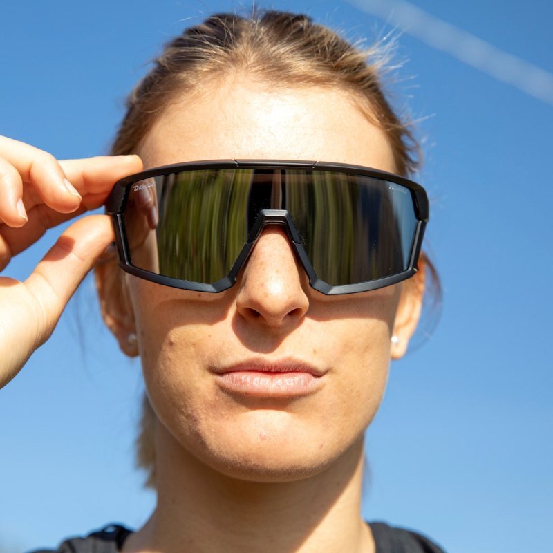 Occhiale da donna per ciclismo con lente specchiata modello GRAVEL