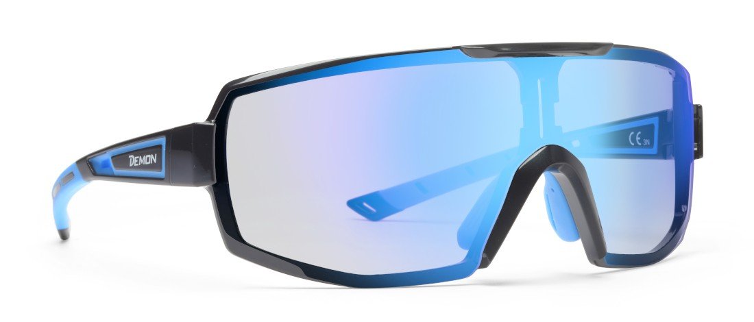 Mountain bike glasses with blue mirrored photochromic lens