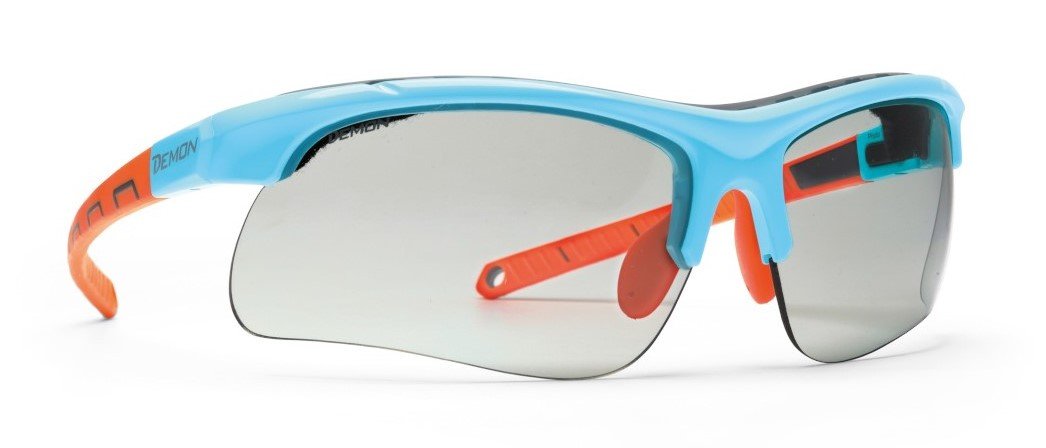 occhiali da running e trail running lenti fotocromatiche dchrom e spugna parasudore modello INFINITE OPTIC azzurro lucido