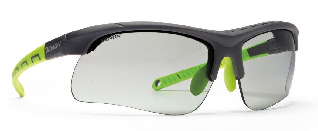 Occhiali da trail running lenti fotocromatiche con spugna parasudore modello INFINITE OPTIC nero verde